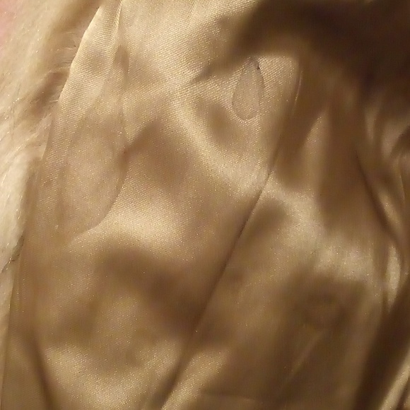 Beautiful Vintage Wilson Bleached Raccoon Fur Coat - Size Medium - Picture 13 of 14